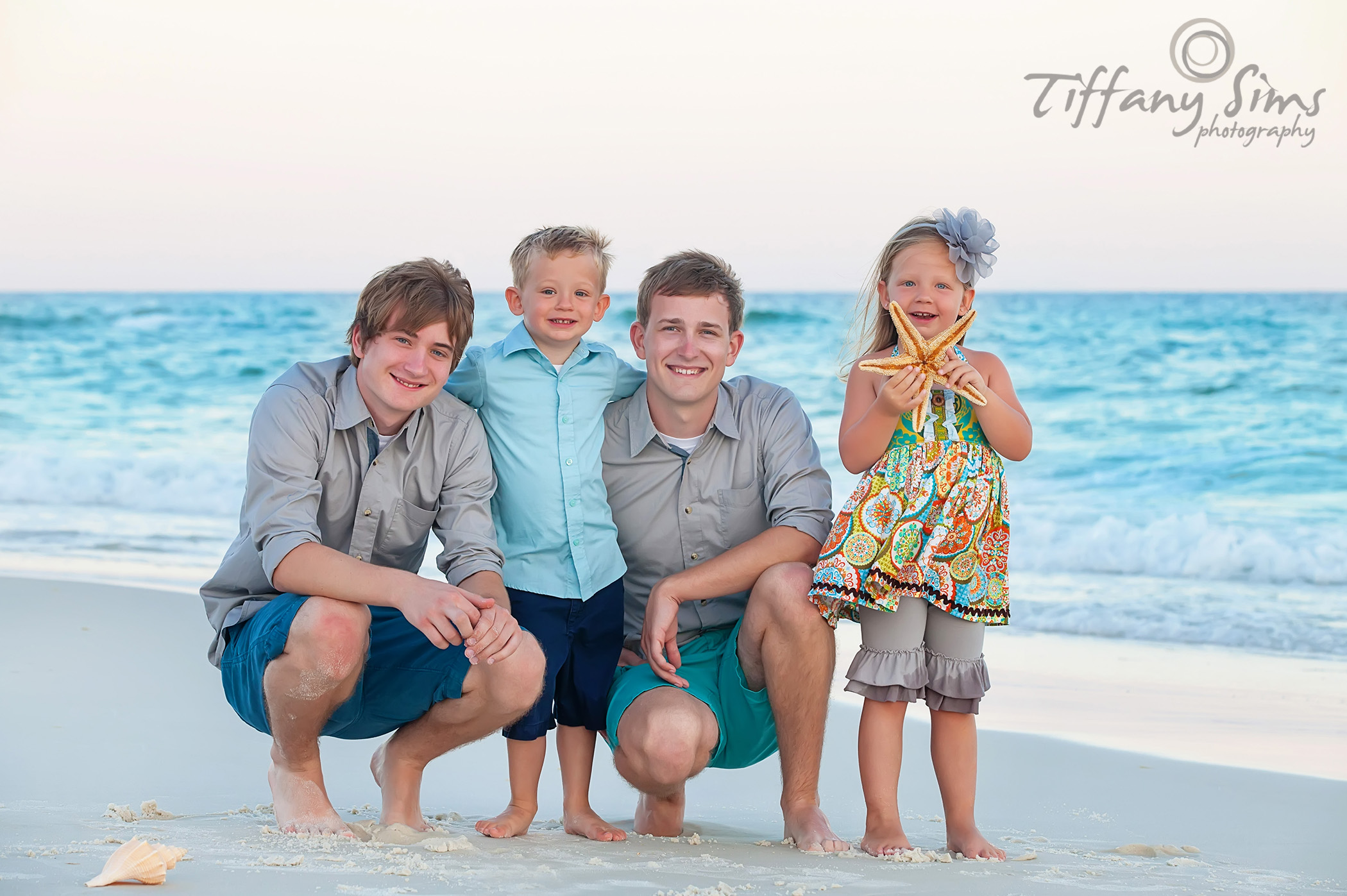 Destin Photography by Tiffany Sims Photography #destin #destinphotography #destinbeachphotography #30aphotography #30abeachphotography #destinphotographer #30aphotographer #fortwaltonbeachphotography #okaloosaislandphotography | IMG_9604srw